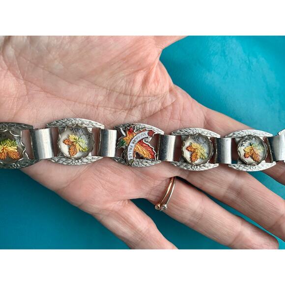 NIAGARA FALLS Canada Maple Leaf Reverse Painted INTAGLIO Glass Souvenir Bracelet - Picture 5 of 10